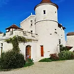 Chateau La Roberterie Entier Proche Saint Emilion