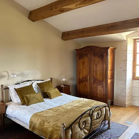 Chateau La Roberterie Entier Proche Saint Emilion Juillac (Gironde)