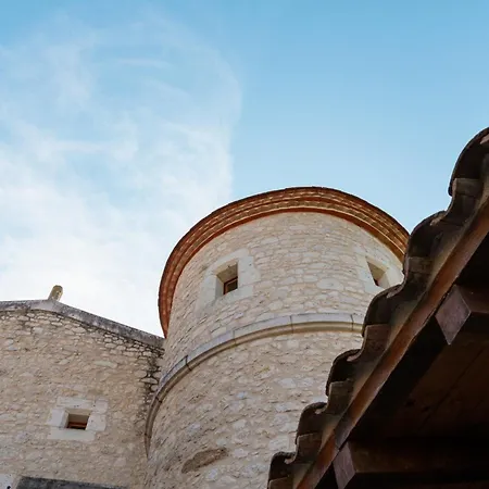 Chateau La Roberterie Entier Proche Saint Emilion Juillac (Gironde)