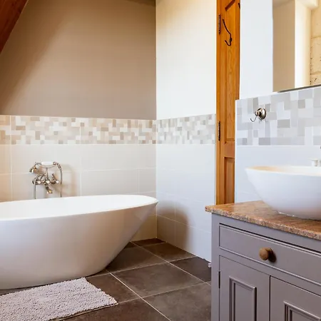 Chateau La Roberterie Entier Proche Saint Emilion Villa